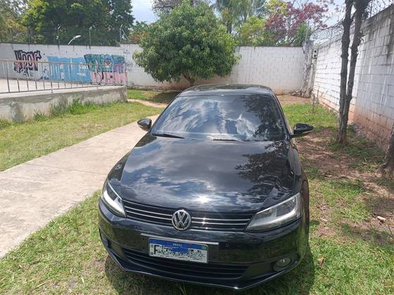 VOLKSWAGEN JETTA 2.0 COMFORTLINE FLEX 4P TIPTRONIC VOLKSWAGEN JETTA 2.0 COMFORTLINE FLEX 4P TIPTRONIC